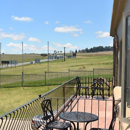 Protea Hotel By Marriott Harrismith Montrose Esterno foto
