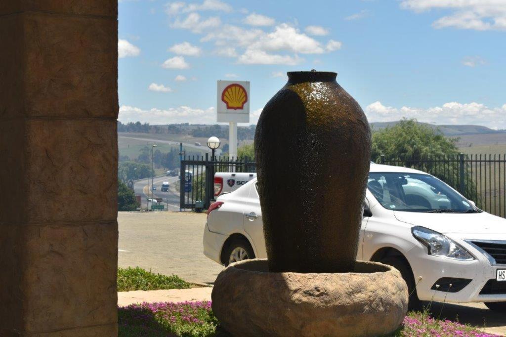 Protea Hotel By Marriott Harrismith Montrose Esterno foto