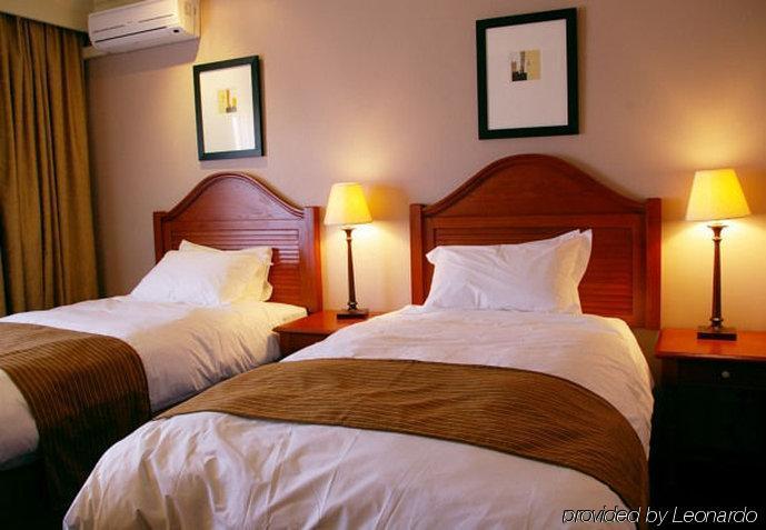 Protea Hotel By Marriott Harrismith Montrose Esterno foto