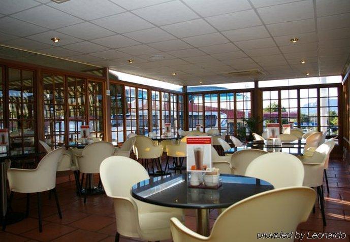 Protea Hotel By Marriott Harrismith Montrose Esterno foto