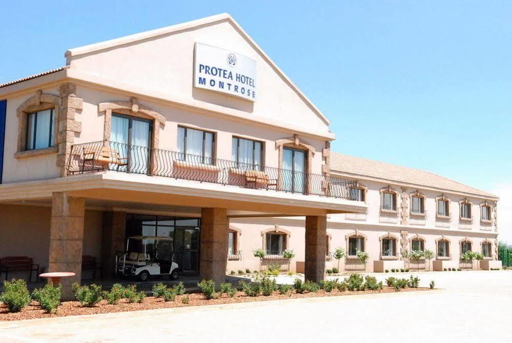 Protea Hotel By Marriott Harrismith Montrose Esterno foto